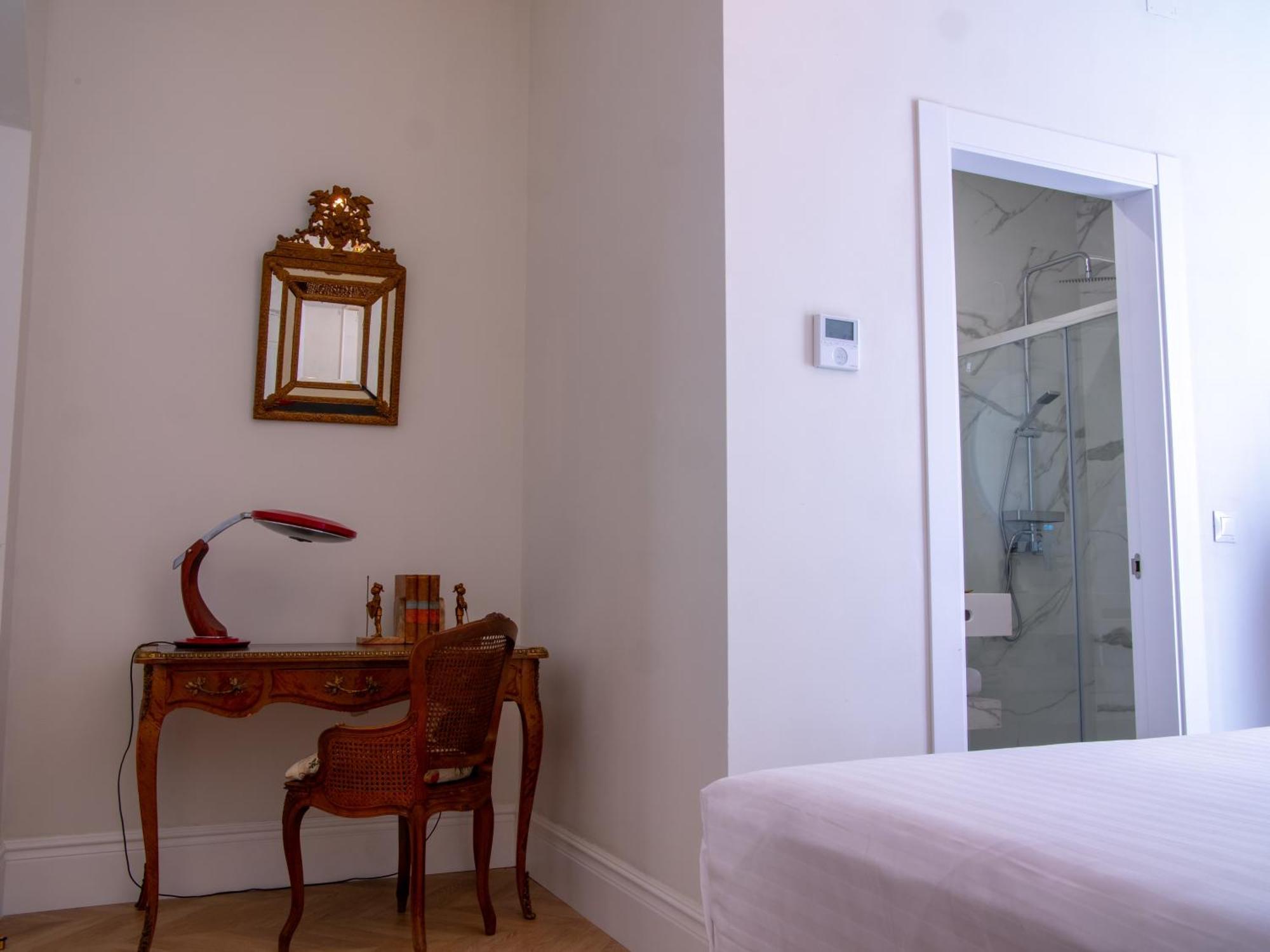 Pries Homes La Casa Azul Malaga Bagian luar foto